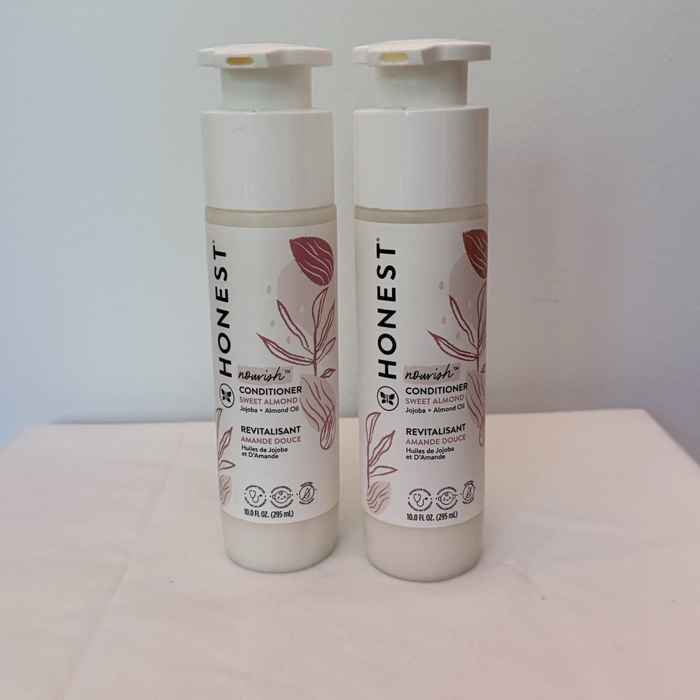 Honest Company Nourish Sweet Almond Conditioner 10oz Pump Bottles Lot of 2 New